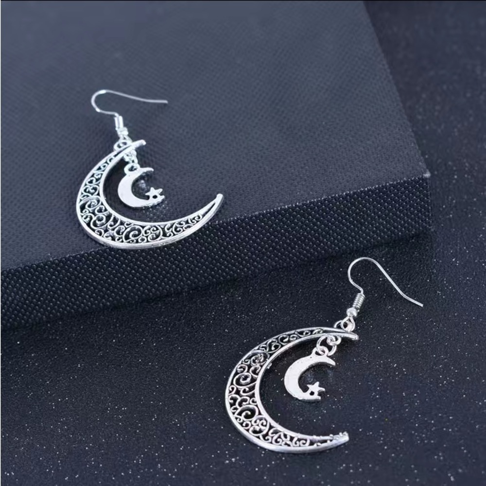 Moon star earrings - Picture 9 of 16